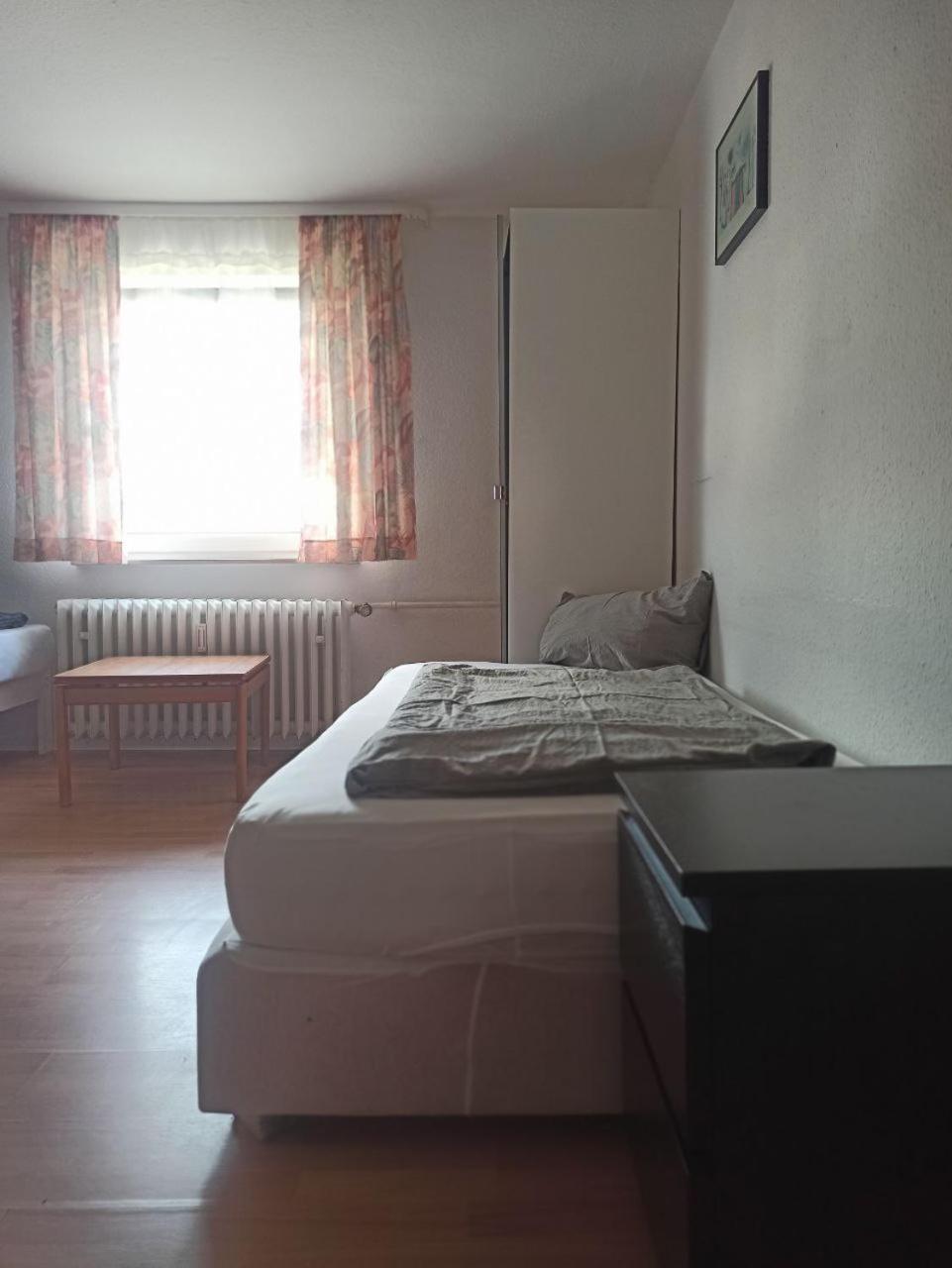Monteurzimmer - Waldbronn Εξωτερικό φωτογραφία