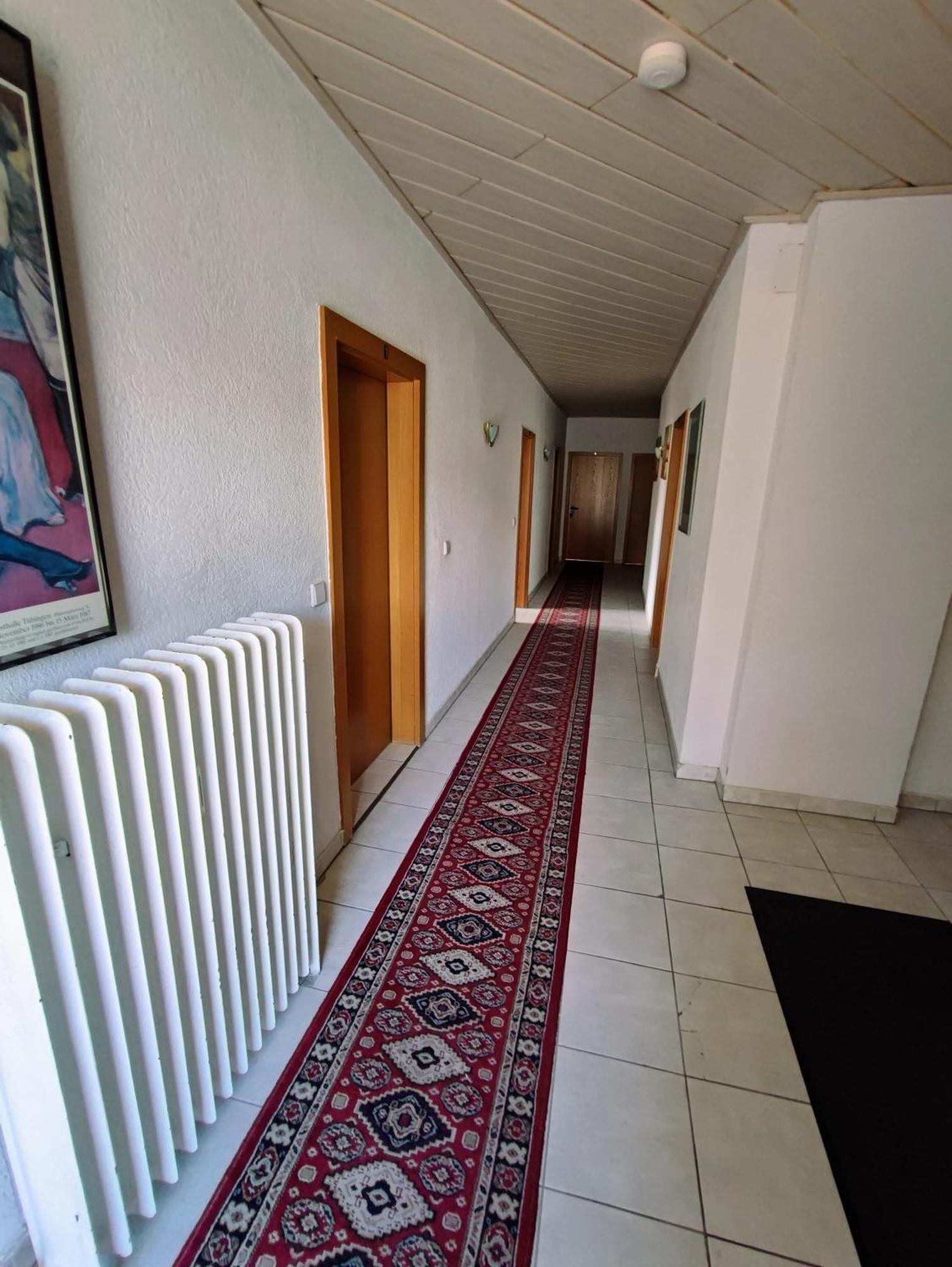 Monteurzimmer - Waldbronn Εξωτερικό φωτογραφία